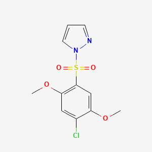 molecular formula C11H11ClN2O4S B2495671 1-(4-Chloro-2,5-dimethoxyphenyl)sulfonylpyrazole CAS No. 956236-06-9