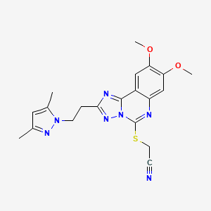 molecular formula C20H21N7O2S B2496699 2-((2-(2-(3,5-dimethyl-1H-pyrazol-1-yl)ethyl)-8,9-dimethoxy-[1,2,4]triazolo[1,5-c]quinazolin-5-yl)thio)acetonitrile CAS No. 1020048-00-3