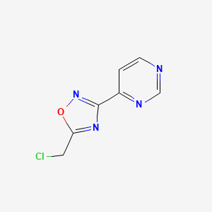 molecular formula C7H5ClN4O B2497969 4-[5-(Chloromethyl)-1,2,4-oxadiazol-3-yl]pyrimidine CAS No. 1343306-94-4