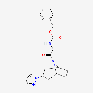 molecular formula C20H24N4O3 B2498223 benzyl (2-((1R,5S)-3-(1H-pyrazol-1-yl)-8-azabicyclo[3.2.1]octan-8-yl)-2-oxoethyl)carbamate CAS No. 2309343-75-5