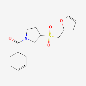 molecular formula C16H21NO4S B2498405 Cyclohex-3-en-1-yl(3-((furan-2-ylmethyl)sulfonyl)pyrrolidin-1-yl)methanone CAS No. 1790198-22-9