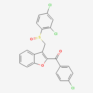molecular formula C22H13Cl3O3S B2498633 (4-Chlorophenyl)(3-{[(2,4-dichlorophenyl)sulfinyl]methyl}-1-benzofuran-2-yl)methanone CAS No. 338423-84-0