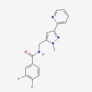 molecular formula C17H14F2N4O B2500691 3,4-Difluoro-N-[(2-methyl-5-pyridin-2-ylpyrazol-3-yl)methyl]benzamide CAS No. 2309747-63-3