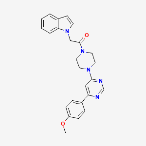 molecular formula C25H25N5O2 B2500699 2-(1H-吲哚-1-基)-1-(4-(6-(4-甲氧基苯基)嘧啶-4-基)哌嗪-1-基)乙酮 CAS No. 1351605-38-3