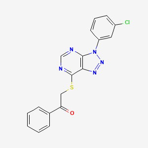 molecular formula C18H12ClN5OS B2500871 2-[3-(3-Chlorophenyl)triazolo[4,5-d]pyrimidin-7-yl]sulfanyl-1-phenylethanone CAS No. 941956-41-8