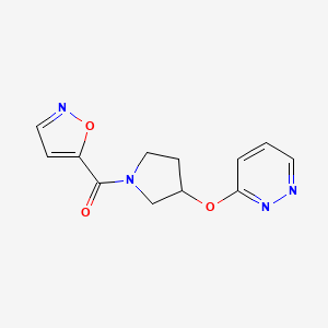molecular formula C12H12N4O3 B2501613 Isoxazol-5-yl(3-(pyridazin-3-yloxy)pyrrolidin-1-yl)methanone CAS No. 2034279-19-9