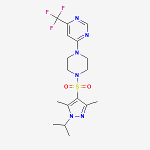 molecular formula C17H23F3N6O2S B2501780 4-(4-((1-isopropyl-3,5-dimethyl-1H-pyrazol-4-yl)sulfonyl)piperazin-1-yl)-6-(trifluoromethyl)pyrimidine CAS No. 2034442-12-9
