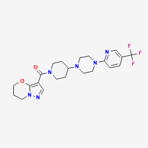 molecular formula C22H27F3N6O2 B2501797 (6,7-dihydro-5H-pyrazolo[5,1-b][1,3]oxazin-3-yl)(4-(4-(5-(trifluoromethyl)pyridin-2-yl)piperazin-1-yl)piperidin-1-yl)methanone CAS No. 2034235-23-7