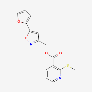 molecular formula C15H12N2O4S B2502711 (5-(呋喃-2-基)异恶唑-3-基)甲基 2-(甲硫基)烟酸酯 CAS No. 1203404-43-6