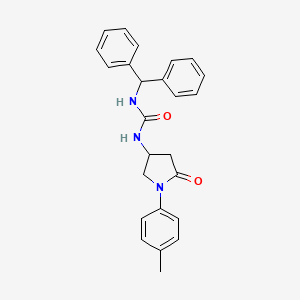 molecular formula C25H25N3O2 B2503788 1-苯甲酰基-3-(5-氧代-1-(对甲苯基)吡咯烷-3-基)脲 CAS No. 891090-38-3