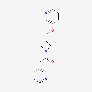 molecular formula C16H17N3O2 B2503896 2-Pyridin-3-yl-1-[3-(pyridin-3-yloxymethyl)azetidin-1-yl]ethanone CAS No. 2380040-60-6