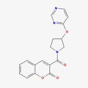 molecular formula C18H15N3O4 B2503975 3-(3-(pyrimidin-4-yloxy)pyrrolidine-1-carbonyl)-2H-chromen-2-one CAS No. 2034396-07-9