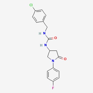 molecular formula C18H17ClFN3O2 B2504256 1-(4-Chlorobenzyl)-3-(1-(4-fluorophenyl)-5-oxopyrrolidin-3-yl)urea CAS No. 891106-39-1