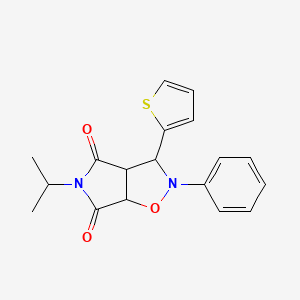 molecular formula C18H18N2O3S B2504600 5-Isopropyl-2-phenyl-3-thiophen-2-yl-tetrahydro-pyrrolo[3,4-d]isoxazole-4,6-dione CAS No. 1005262-32-7