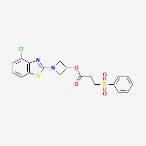 1-(4-Chlorobenzo[d]thiazol-2-yl)azetidin-3-yl 3-(phenylsulfonyl)propanoate