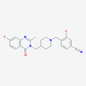 molecular formula C23H22F2N4O B2504671 3-氟-4-[[4-[(7-氟-2-甲基-4-氧代喹唑啉-3-基)甲基]哌啶-1-基]甲基]苯甲腈 CAS No. 2415469-46-2