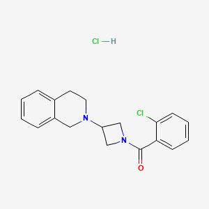 molecular formula C19H20Cl2N2O B2506156 (2-氯苯基)(3-(3,4-二氢异喹啉-2(1H)-基)氮杂环丁-1-基)甲酮盐酸盐 CAS No. 2034307-50-9