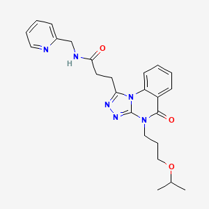 molecular formula C24H28N6O3 B2506451 3-{5-氧代-4-[3-(丙烷-2-基氧基)丙基]-4H,5H-[1,2,4]三唑并[4,3-a]喹唑啉-1-基}-N-[(吡啶-2-基)甲基]丙酰胺 CAS No. 902932-21-2