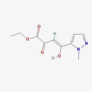 molecular formula C10H12N2O4 B2507370 2-hidroxi-4-(1-metil-1H-pirazol-5-il)-4-oxobut-2-enoato de etilo CAS No. 1562232-38-5