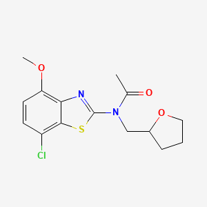 molecular formula C15H17ClN2O3S B2507880 N-(7-chloro-4-methoxybenzo[d]thiazol-2-yl)-N-((tetrahydrofuran-2-yl)methyl)acetamide CAS No. 922391-61-5