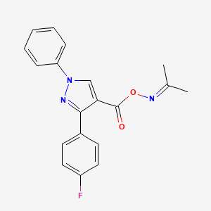 molecular formula C19H16FN3O2 B2507962 3-(4-フルオロフェニル)-1-フェニル-1H-ピラゾール-4-カルボン酸 (プロパン-2-イリデン)アミノエステル CAS No. 882231-27-8