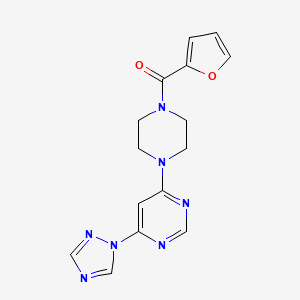 (4-(6-(1H-1,2,4-triazol-1-yl)pyrimidin-4-yl)piperazin-1-yl)(furan-2-yl)methanone