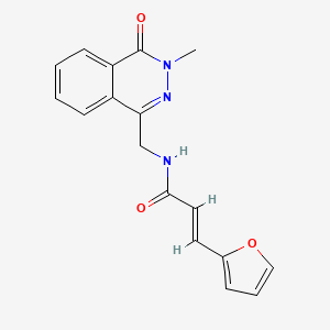 molecular formula C17H15N3O3 B2508584 (E)-3-(furan-2-yl)-N-((3-methyl-4-oxo-3,4-dihydrophthalazin-1-yl)methyl)acrylamide CAS No. 1396892-79-7