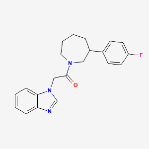 molecular formula C21H22FN3O B2508592 2-(1H-benzo[d]imidazol-1-yl)-1-(3-(4-fluorophenyl)azepan-1-yl)ethanone CAS No. 1796970-22-3