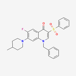 molecular formula C28H27FN2O3S B2508821 1-benzyl-6-fluoro-7-(4-methylpiperidin-1-yl)-3-(phenylsulfonyl)quinolin-4(1H)-one CAS No. 892760-11-1