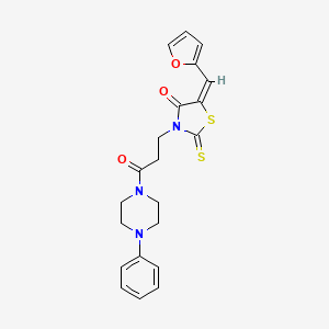 molecular formula C21H21N3O3S2 B2509015 (E)-5-(furan-2-ylmethylene)-3-(3-oxo-3-(4-phenylpiperazin-1-yl)propyl)-2-thioxothiazolidin-4-one CAS No. 682783-90-0