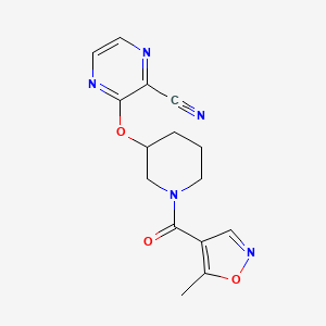 molecular formula C15H15N5O3 B2509661 3-((1-(5-Metilisoxazol-4-carbonil)piperidin-3-il)oxi)pirazina-2-carbonitrilo CAS No. 2034229-28-0