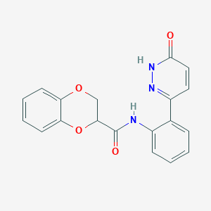 molecular formula C19H15N3O4 B2509722 N-(2-(6-oxo-1,6-dihydropyridazin-3-yl)phenyl)-2,3-dihydrobenzo[b][1,4]dioxine-2-carboxamide CAS No. 1428372-27-3