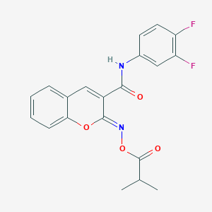 molecular formula C20H16F2N2O4 B2510246 (2Z)-N-(3,4-difluorophenyl)-2-{[(2-methylpropanoyl)oxy]imino}-2H-chromene-3-carboxamide CAS No. 931315-36-5