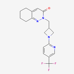 molecular formula C18H19F3N4O B2510458 2-({1-[5-(Trifluoromethyl)pyridin-2-yl]azetidin-3-yl}methyl)-2,3,5,6,7,8-hexahydrocinnolin-3-one CAS No. 2201773-65-9