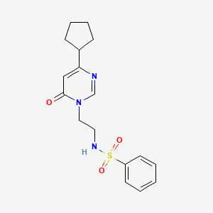 molecular formula C17H21N3O3S B2510527 N-(2-(4-环戊基-6-氧代嘧啶-1(6H)-基)乙基)苯磺酰胺 CAS No. 1797586-75-4