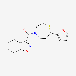 molecular formula C17H20N2O3S B2511129 （7-（呋喃-2-基）-1,4-噻氮杂环-4-基）（4,5,6,7-四氢苯并[d]异恶唑-3-基）甲酮 CAS No. 1705931-63-0