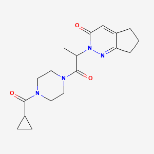 molecular formula C18H24N4O3 B2511412 2-(1-(4-(cyclopropanecarbonyl)piperazin-1-yl)-1-oxopropan-2-yl)-6,7-dihydro-2H-cyclopenta[c]pyridazin-3(5H)-one CAS No. 2034496-04-1