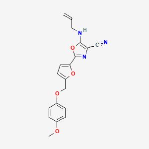 molecular formula C19H17N3O4 B2511696 5-(Allylamino)-2-(5-((4-methoxyphenoxy)methyl)furan-2-yl)oxazole-4-carbonitrile CAS No. 946201-00-9