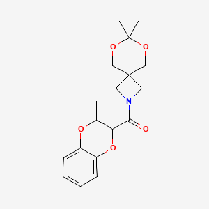 molecular formula C18H23NO5 B2512136 (7,7-二甲基-6,8-二氧杂-2-氮杂螺[3.5]壬-2-基)(3-甲基-2,3-二氢苯并[b][1,4]二氧杂-2-基)甲酮 CAS No. 1396626-37-1