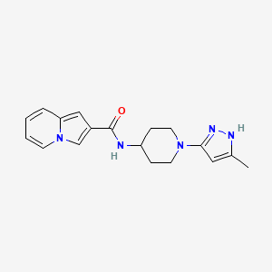 molecular formula C18H21N5O B2512527 N-(1-(5-methyl-1H-pyrazol-3-yl)piperidin-4-yl)indolizine-2-carboxamide CAS No. 2034201-41-5