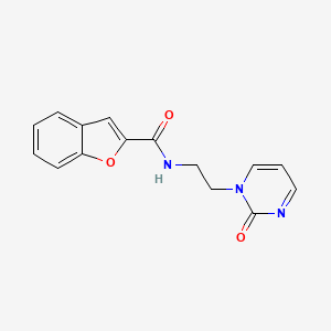 molecular formula C15H13N3O3 B2512539 N-(2-(2-oxopyrimidin-1(2H)-yl)ethyl)benzofuran-2-carboxamide CAS No. 2191213-40-6