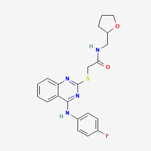 molecular formula C21H21FN4O2S B2513159 2-[4-(4-氟苯胺基)喹唑啉-2-基]硫代基-N-(氧杂环-2-基甲基)乙酰胺 CAS No. 913494-70-9