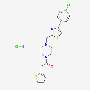 molecular formula C20H21Cl2N3OS2 B2514808 1-(4-((4-(4-氯苯基)噻唑-2-基)甲基)哌嗪-1-基)-2-(噻吩-2-基)乙酮盐酸盐 CAS No. 1327526-82-8