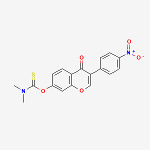 molecular formula C18H14N2O5S B2514993 O-(3-(4-硝基苯基)-4-氧代-4H-色满-7-基) 二甲基氨基甲硫酸酯 CAS No. 1448123-31-6