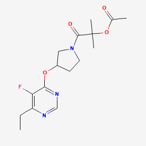 1-(3-((6-Ethyl-5-fluoropyrimidin-4-yl)oxy)pyrrolidin-1-yl)-2-methyl-1-oxopropan-2-yl acetate