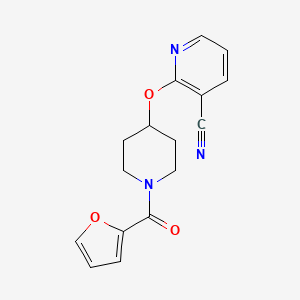 molecular formula C16H15N3O3 B2515461 2-((1-(呋喃-2-酰基)哌啶-4-基)氧基)烟腈 CAS No. 1796970-27-8