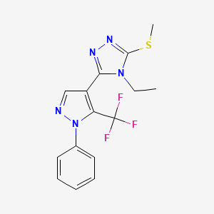 molecular formula C15H14F3N5S B2515813 4-乙基-5-[1-苯基-5-(三氟甲基)-1H-吡唑-4-基]-4H-1,2,4-三唑-3-基甲硫醚 CAS No. 956742-09-9