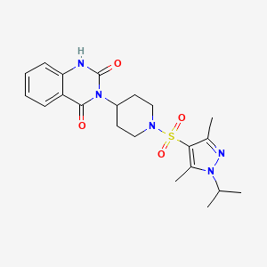 molecular formula C21H27N5O4S B2516290 3-(1-((1-isopropyl-3,5-dimethyl-1H-pyrazol-4-yl)sulfonyl)piperidin-4-yl)quinazoline-2,4(1H,3H)-dione CAS No. 2034371-36-1