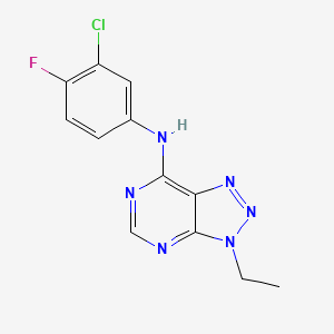molecular formula C12H10ClFN6 B2516501 N-(3-chloro-4-fluorophenyl)-3-ethyl-3H-[1,2,3]triazolo[4,5-d]pyrimidin-7-amine CAS No. 899978-91-7