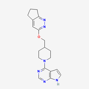 molecular formula C19H22N6O B2516505 4-[4-(6,7-Dihydro-5H-cyclopenta[c]pyridazin-3-yloxymethyl)piperidin-1-yl]-7H-pyrrolo[2,3-d]pyrimidine CAS No. 2320213-22-5